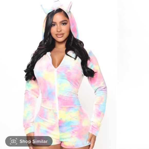 Comfy Unicorn romper - Picture 3 of 3